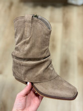 Jett 1 Square Toe Boot Taupe Suede