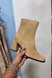 Queens Ankle Boot Almond
