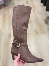 Diva Delicate Buckle Boot Chocolate