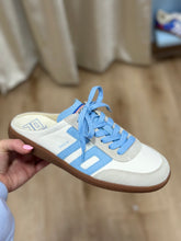 Back 70 Easter White Sky