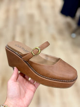 Corkys Me Time Wedge Auburn