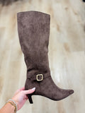 Diva Delicate Buckle Boot Chocolate