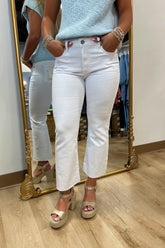 Hidden Happi Cropped Flare White