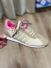 Back 70 Asian Sneaker Beige