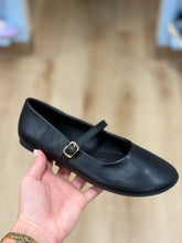 Faye 4 Mary Janes Flat Black