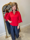 Scalloped Edge Top Red