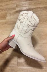 Claire Ankle Boot Off White