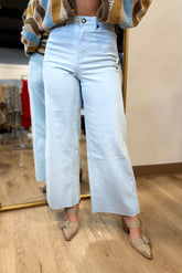 Shape Shifter Jean Ice Blue