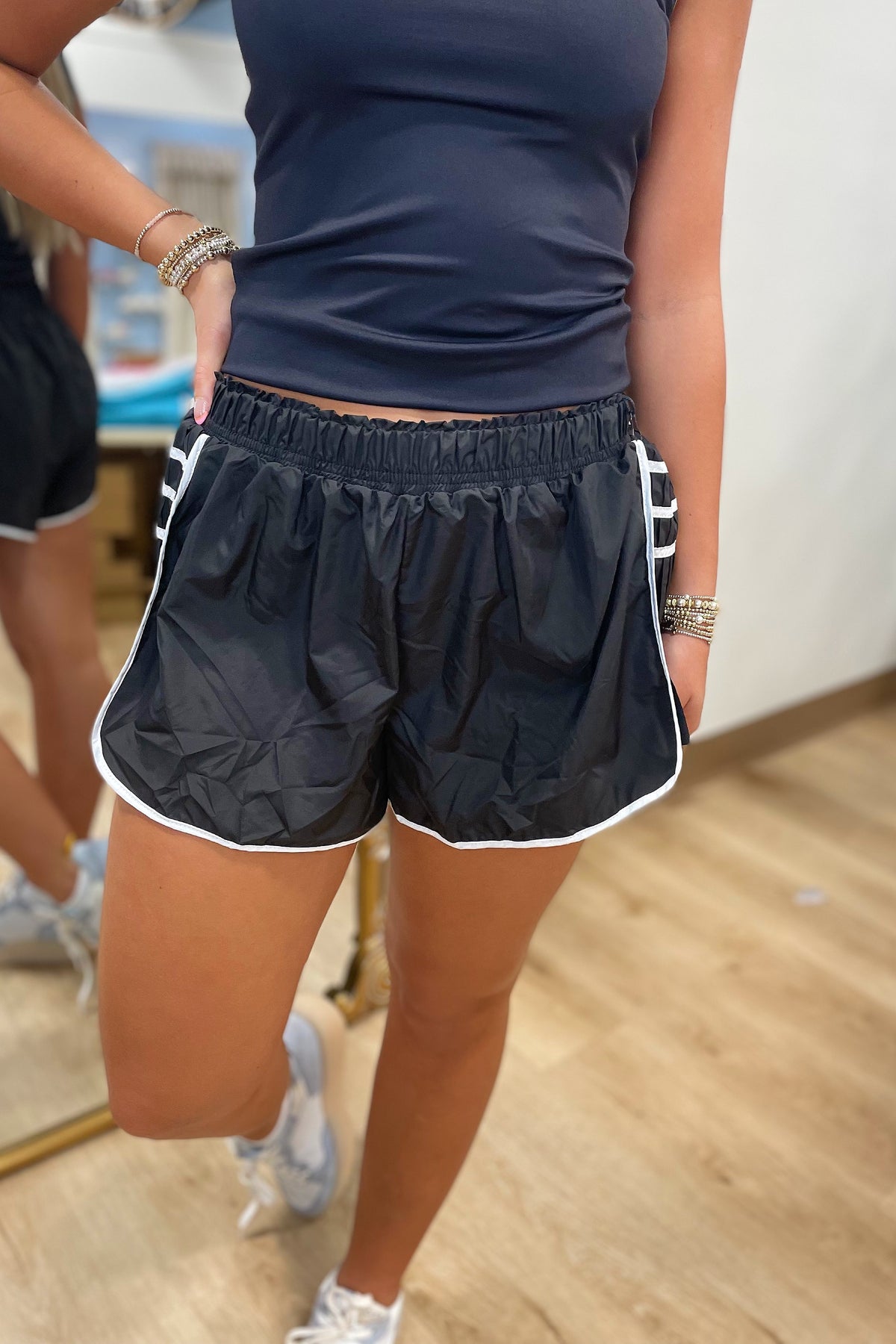 Prissy Pleated Side Short Black