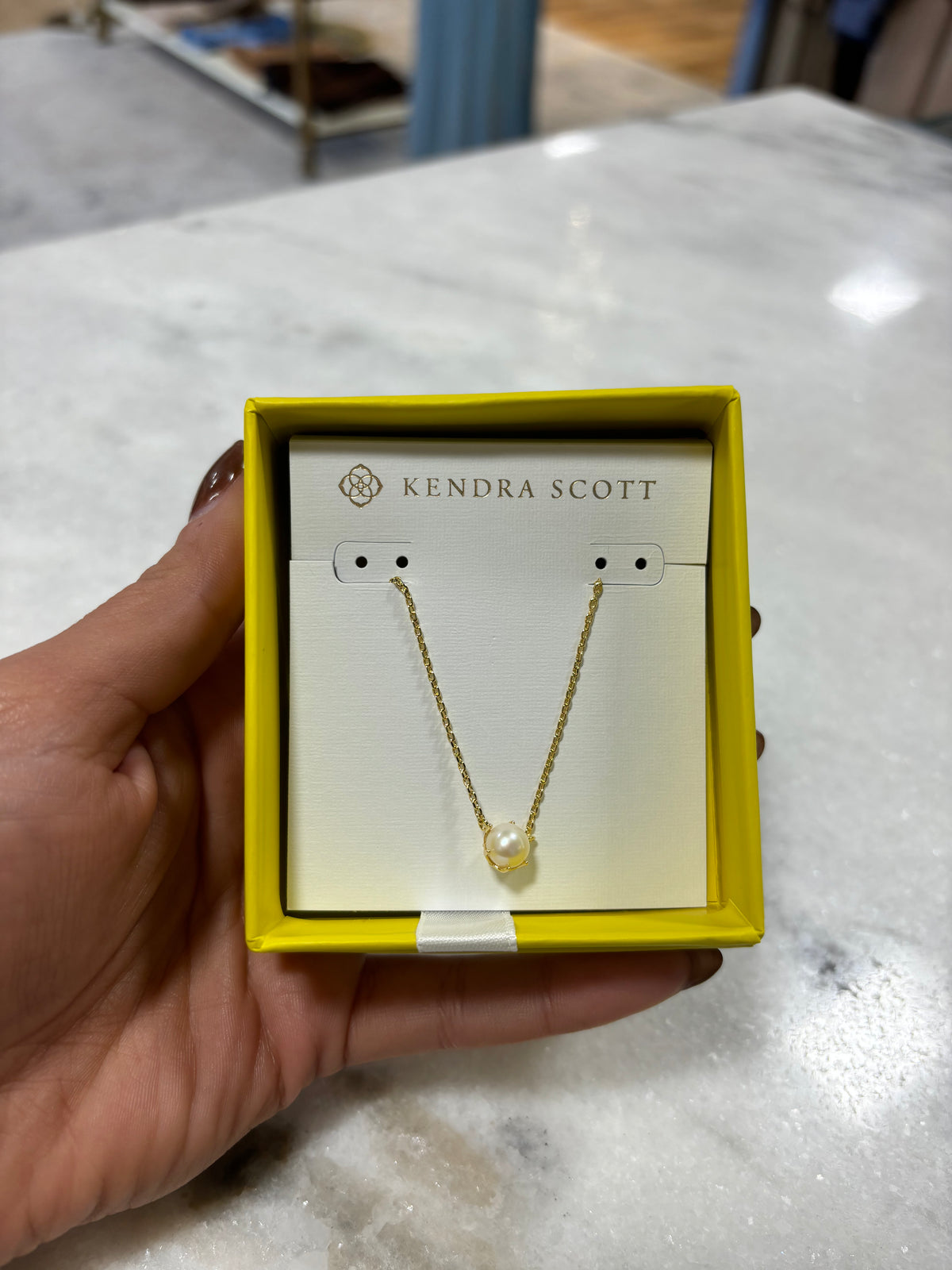 Kendra Scott Boxed Ashton Gold Pearl Pendant Necklace White Pearl