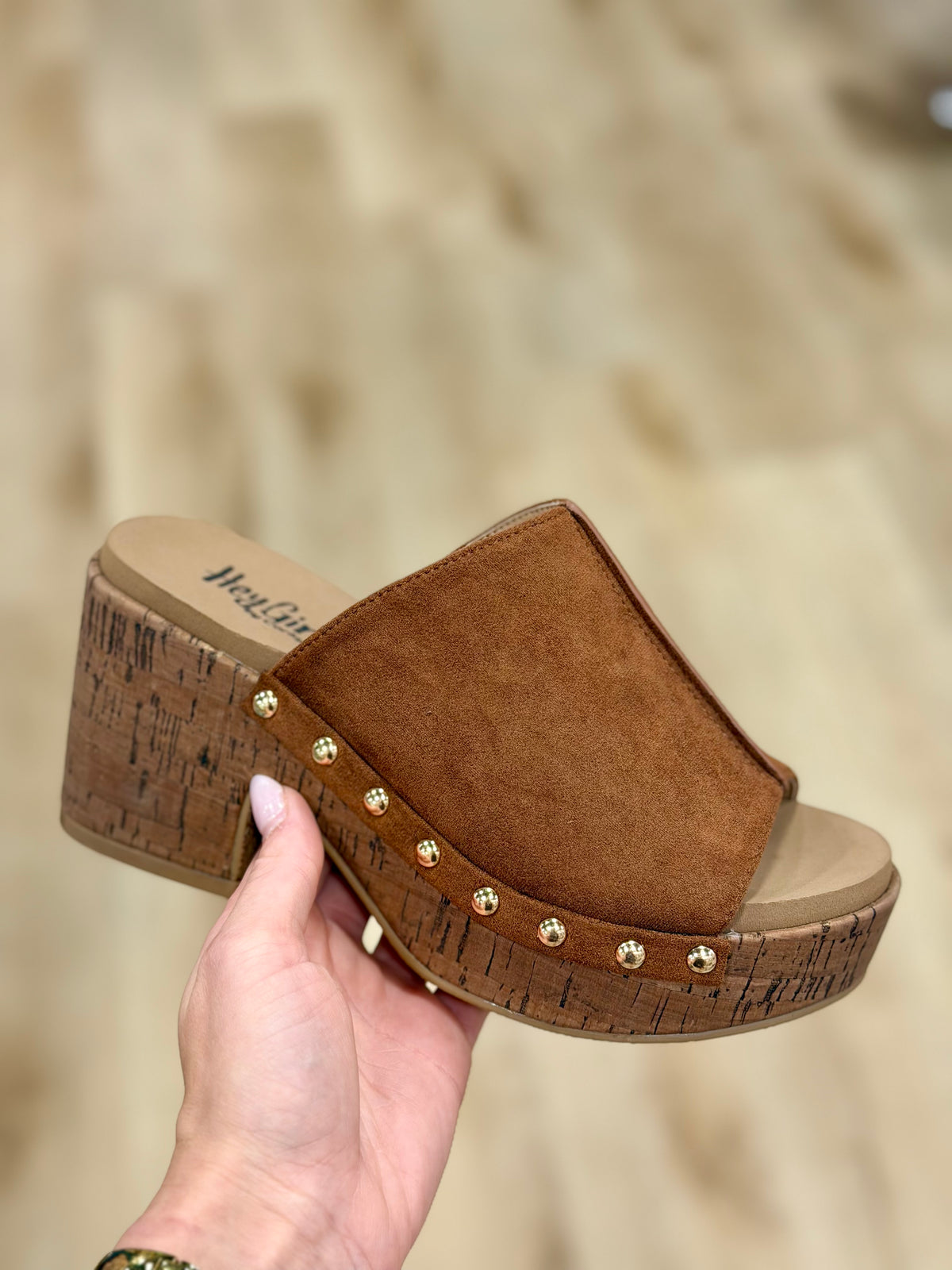 Corkys Gaslight Chestnut
