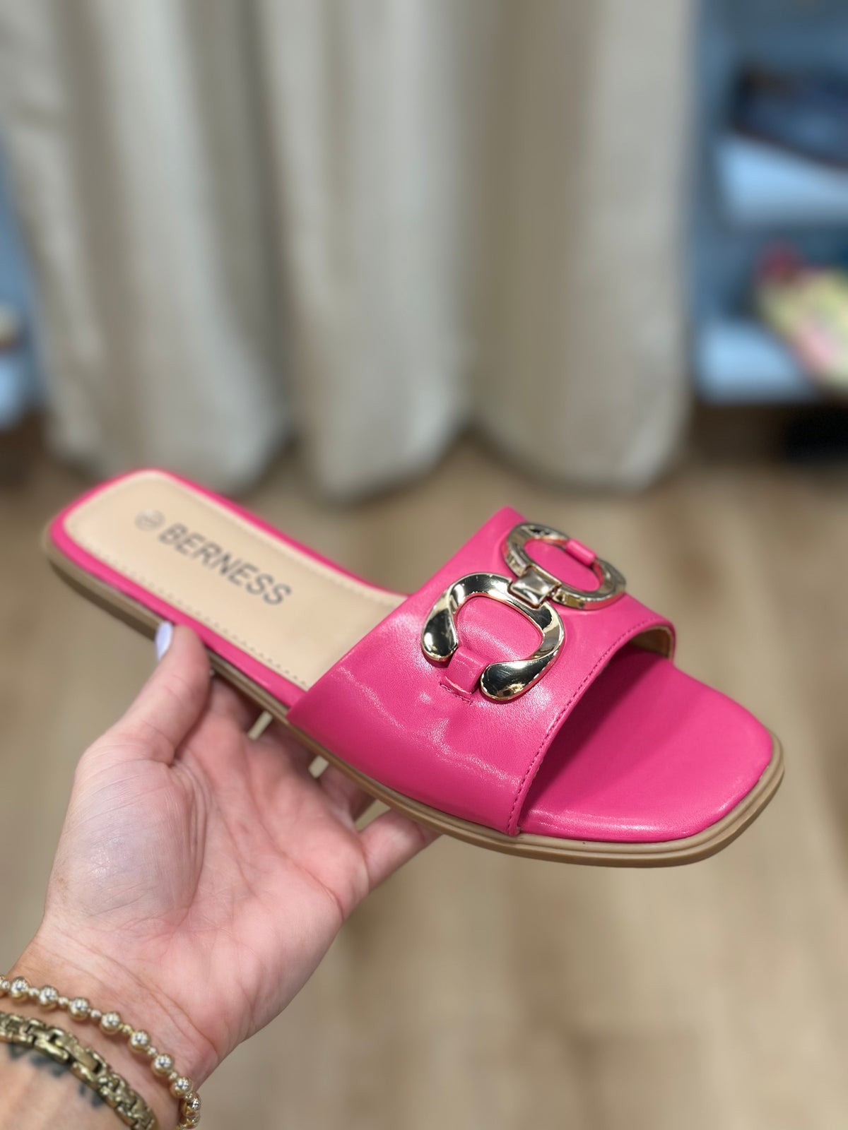 Venus Slide Sandal w Chain Accent Hot Pink