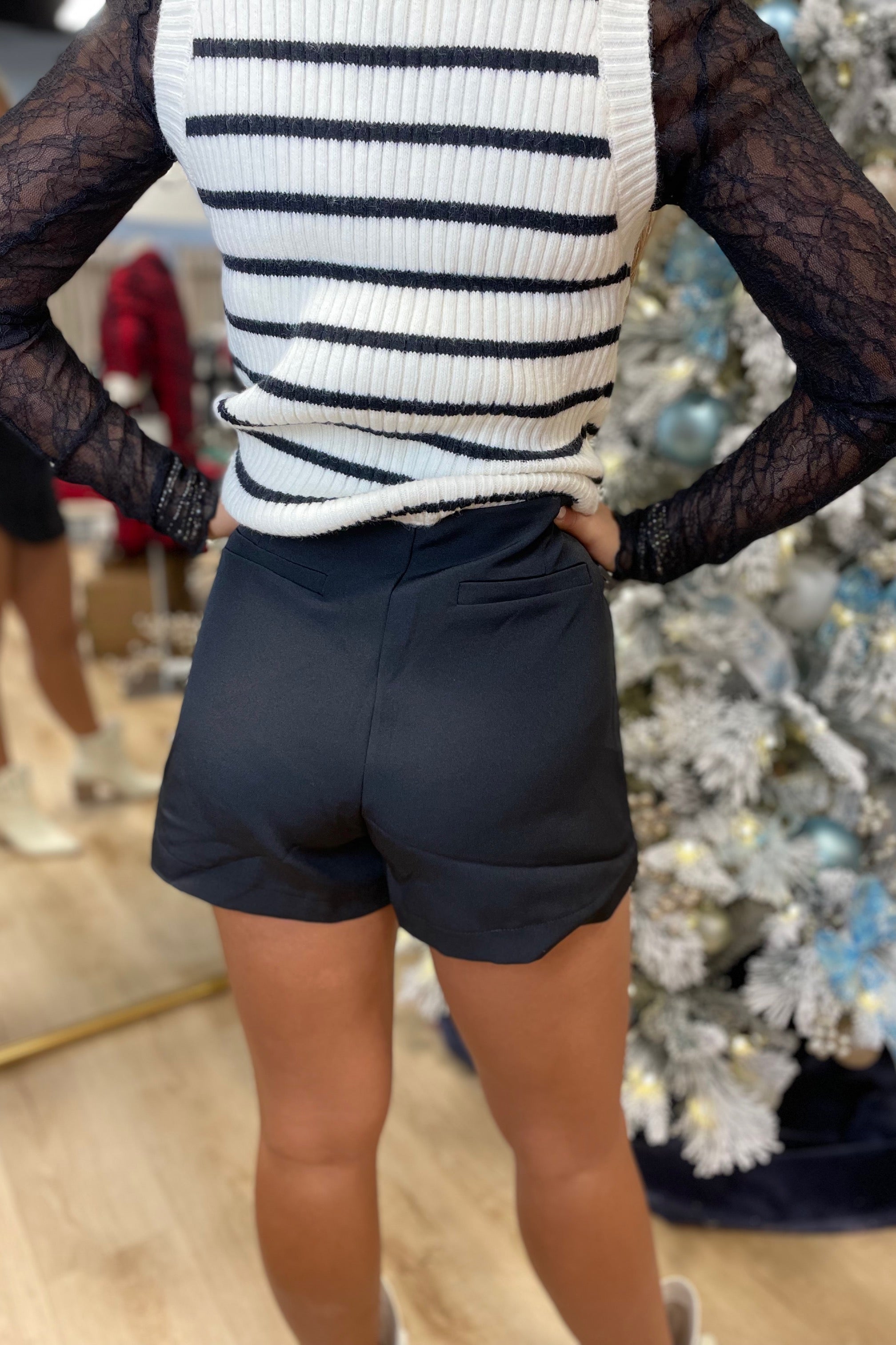 Walk Away Skort Black