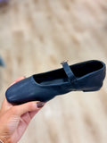 Shu Shop Annabelle Flat Black