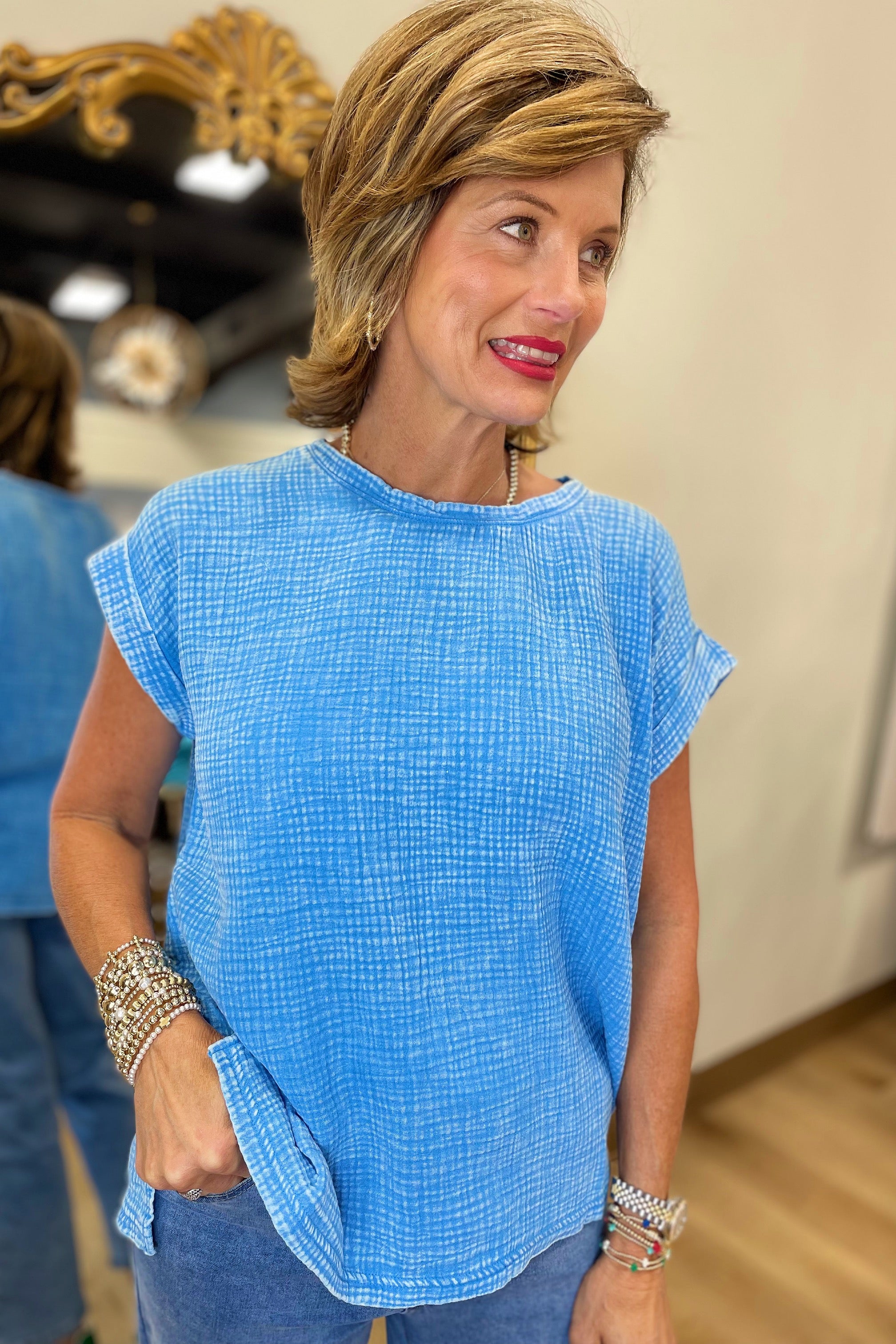 Going w Gauze Acid Washed Top Blue