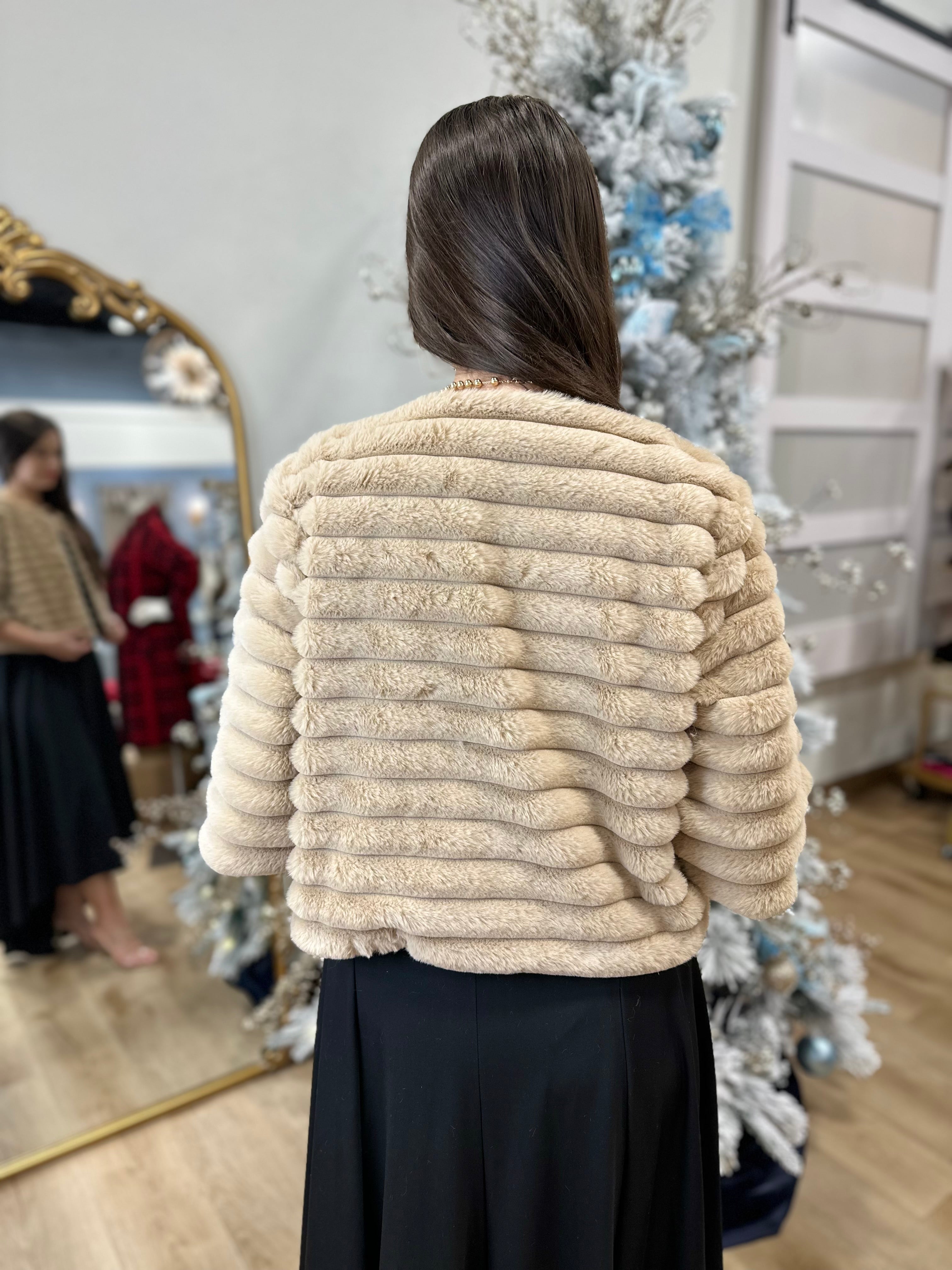 Half Sleeve Faux Fur Crop Jacket -taupe