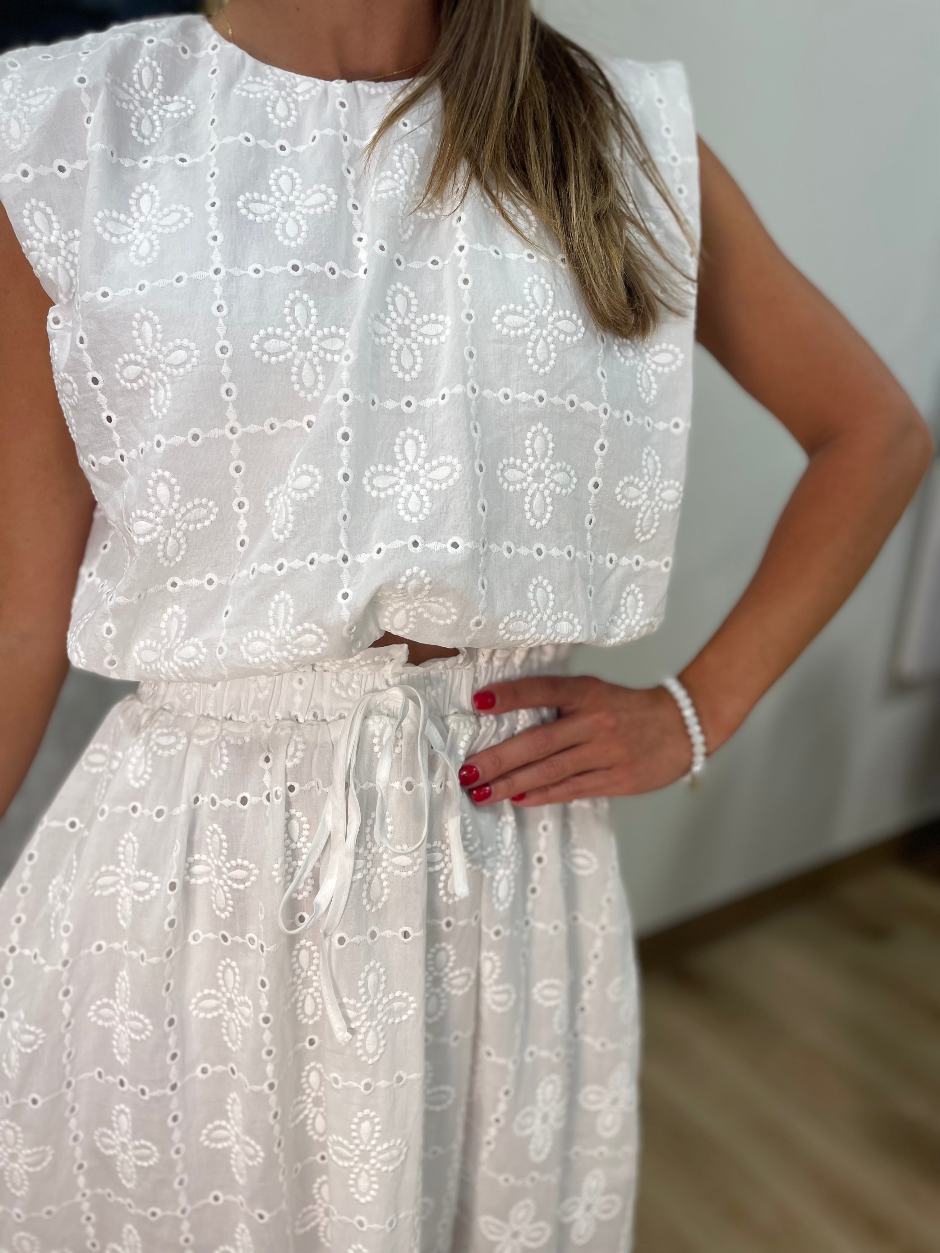 Eyelet Delight w Piece Skirt Set White