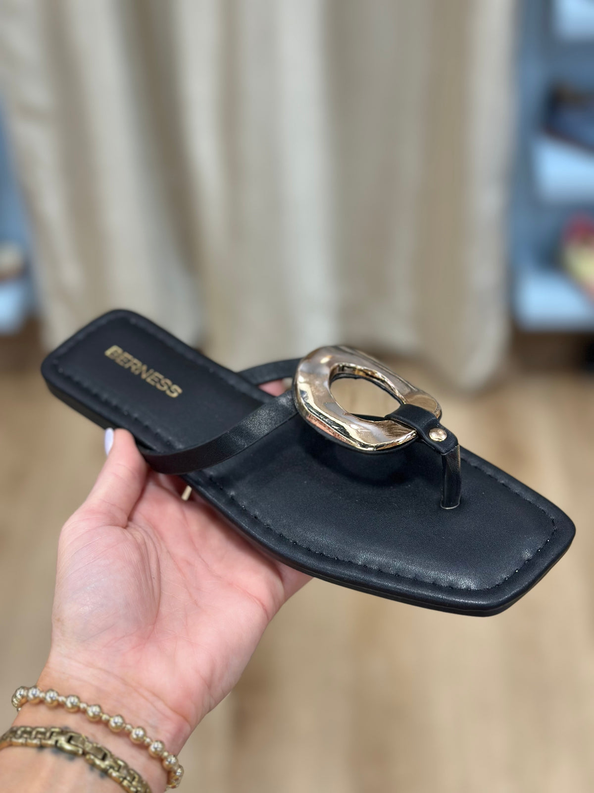 Kori Thong Sandals Black