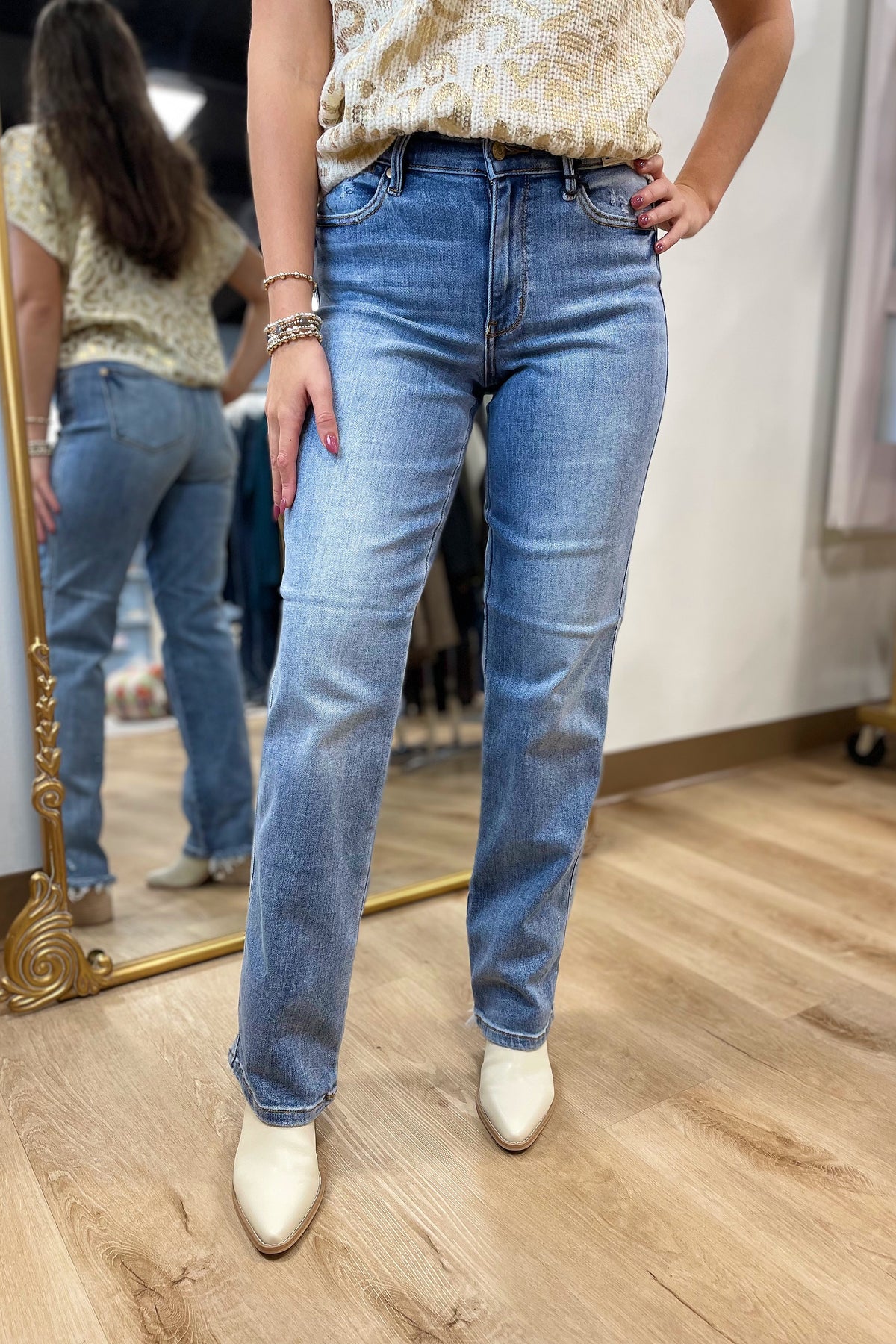 Judy Blue Cell Phone Pocket Dad Jean Medium Blue