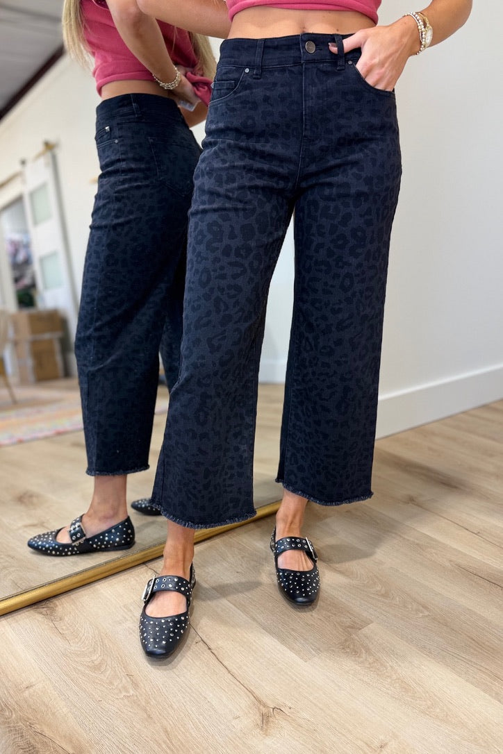 Renuar Straight Leg Crop Pant Black Leopard