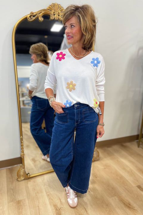 Charlie B V Neck Applique Top White