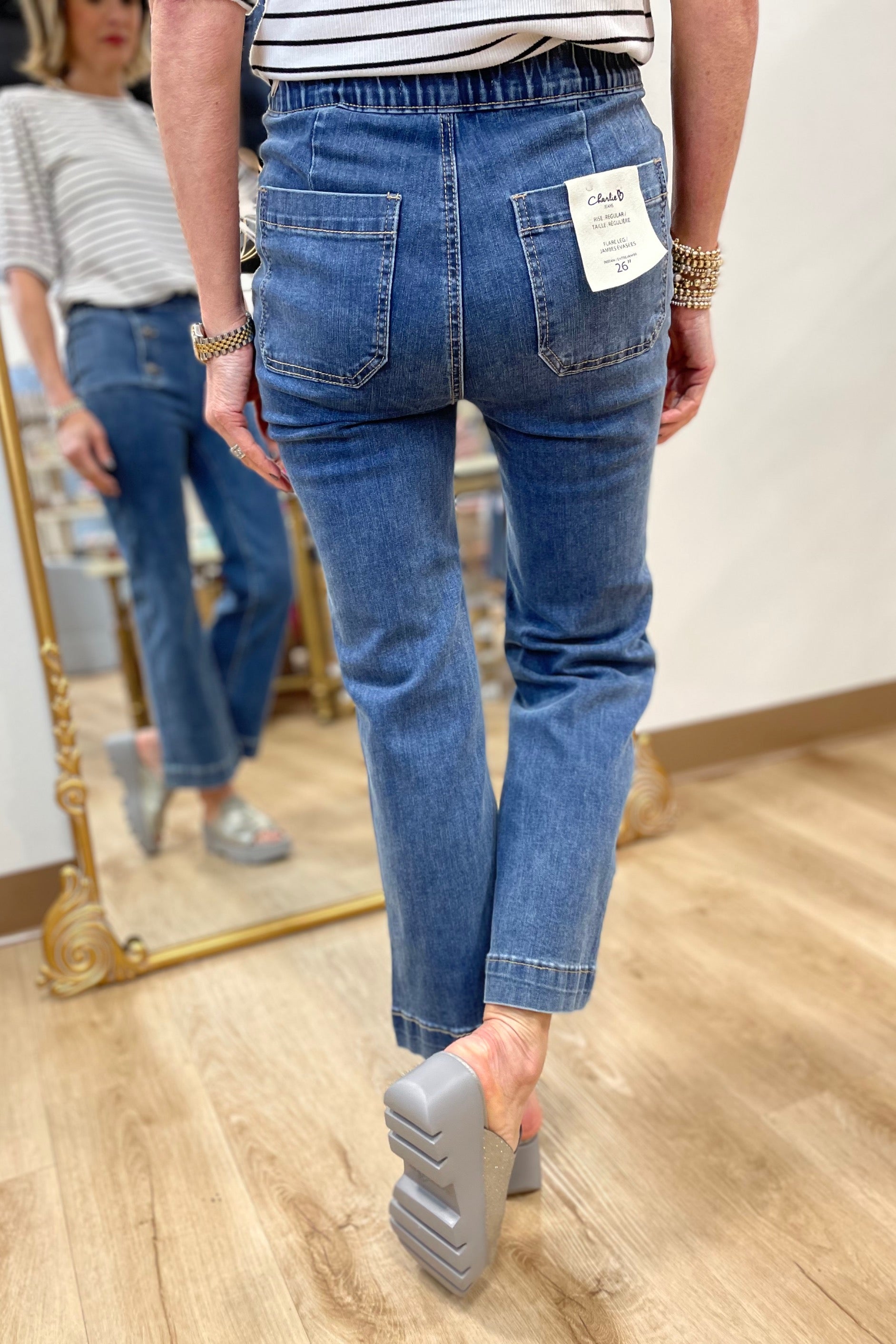 Charlie B PO Front Button Jean Medium