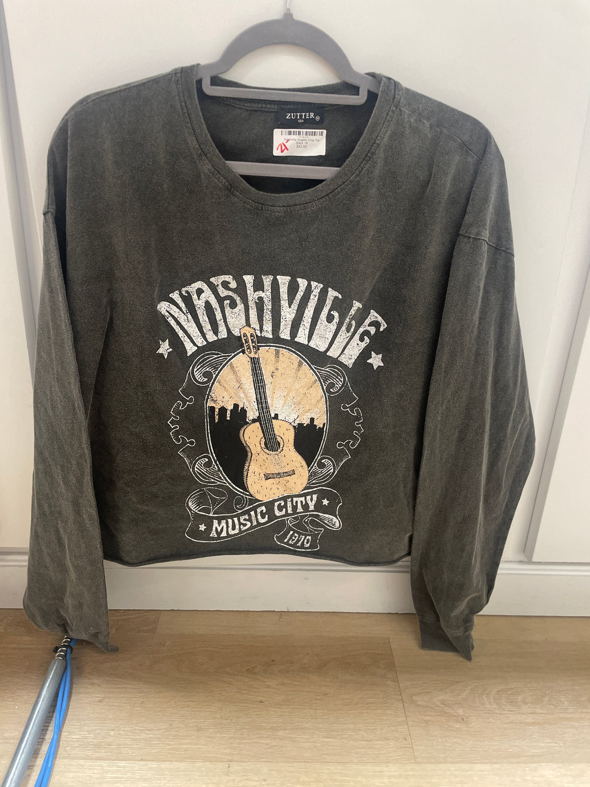 Nashville Graphic Crop Tee Black
