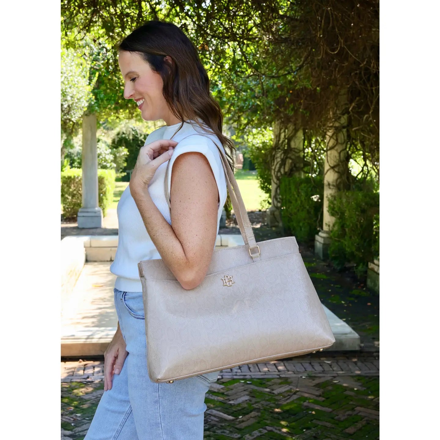 Caroline Hill Lexi Tote Taupe ES