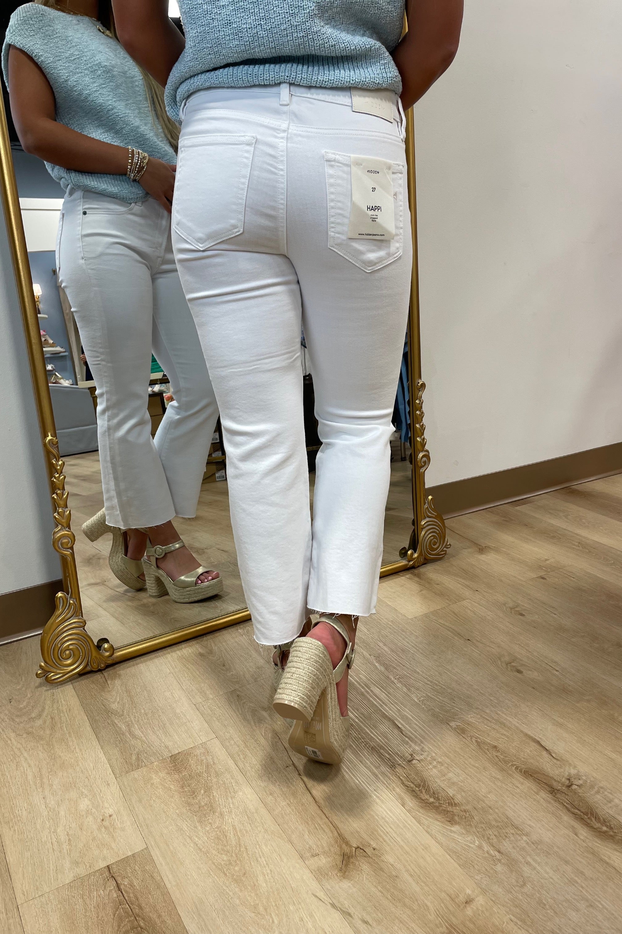 Hidden Happi Cropped Flare White