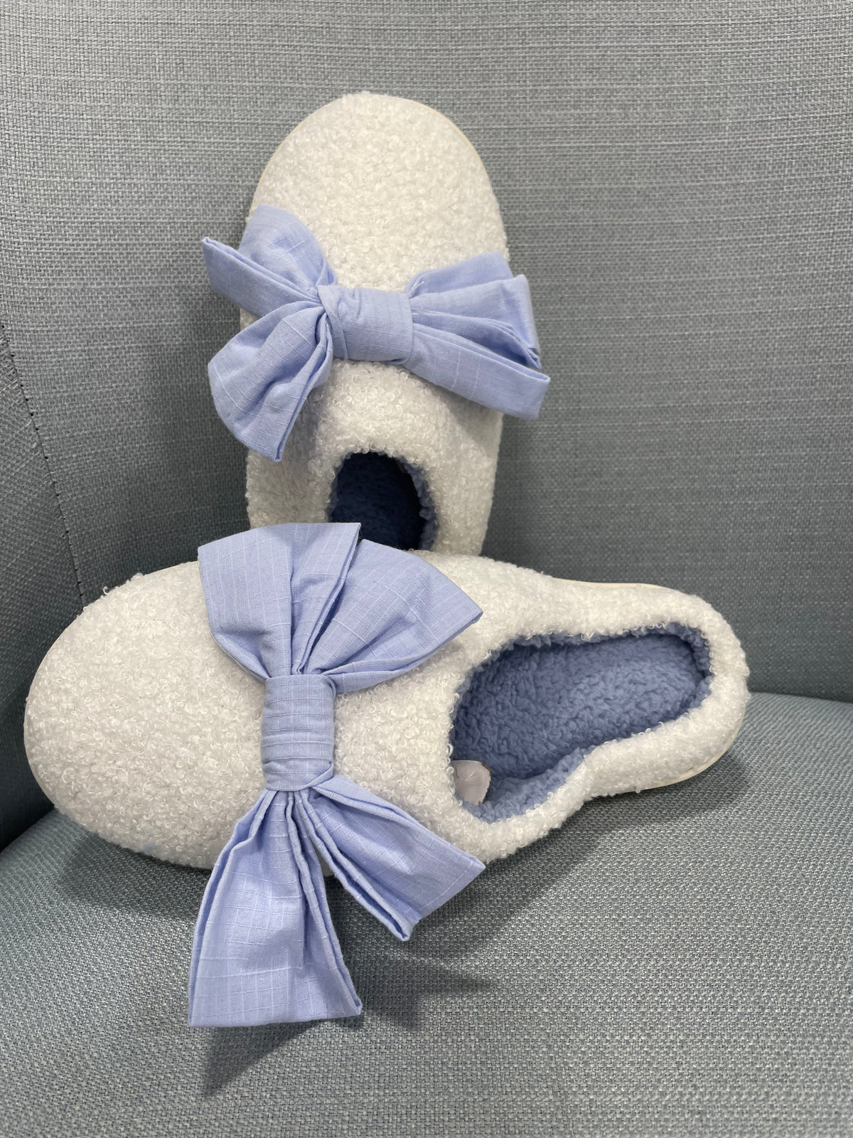 Mud Pie Bow Slippers