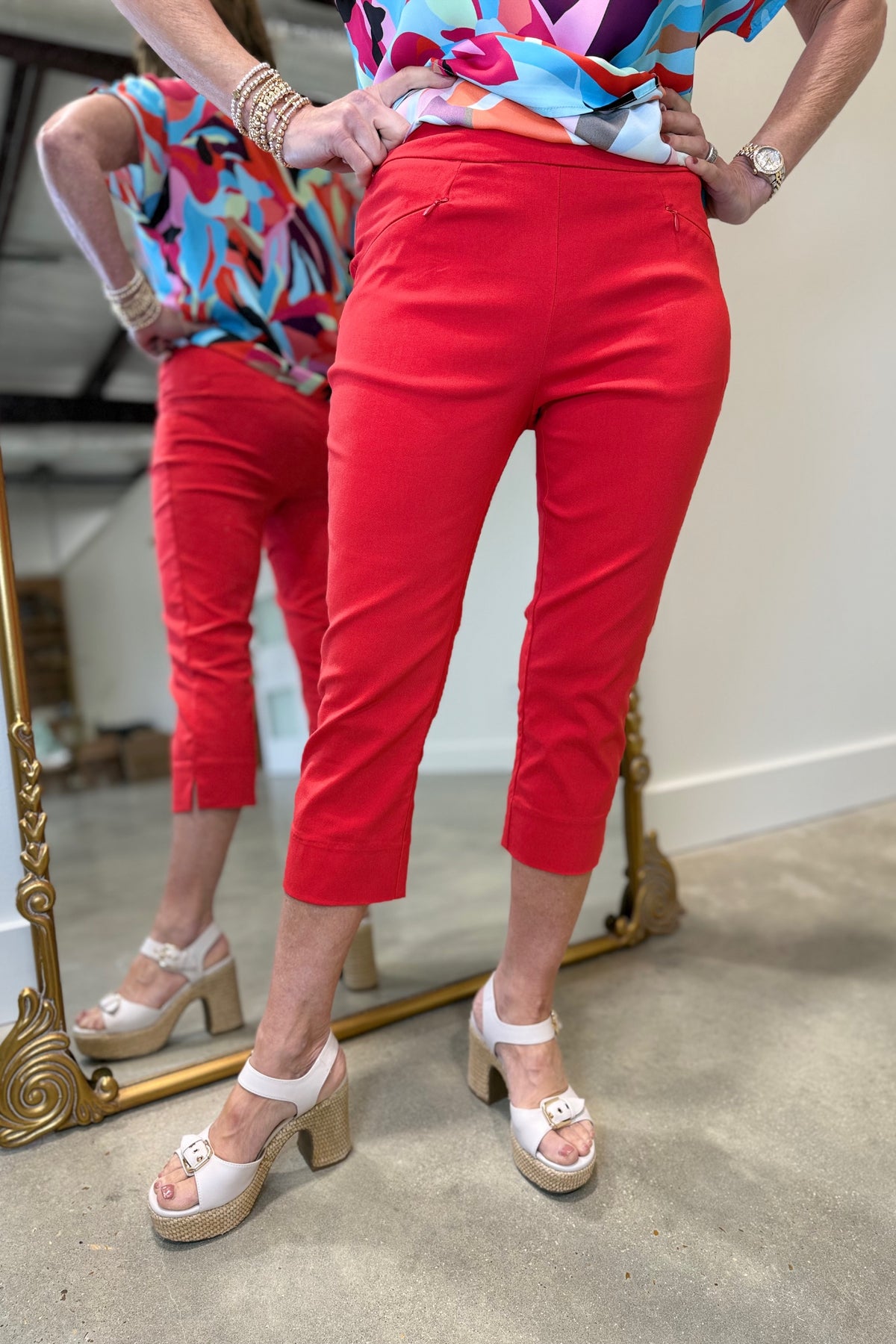 Renuar Woven Capri Scarlet