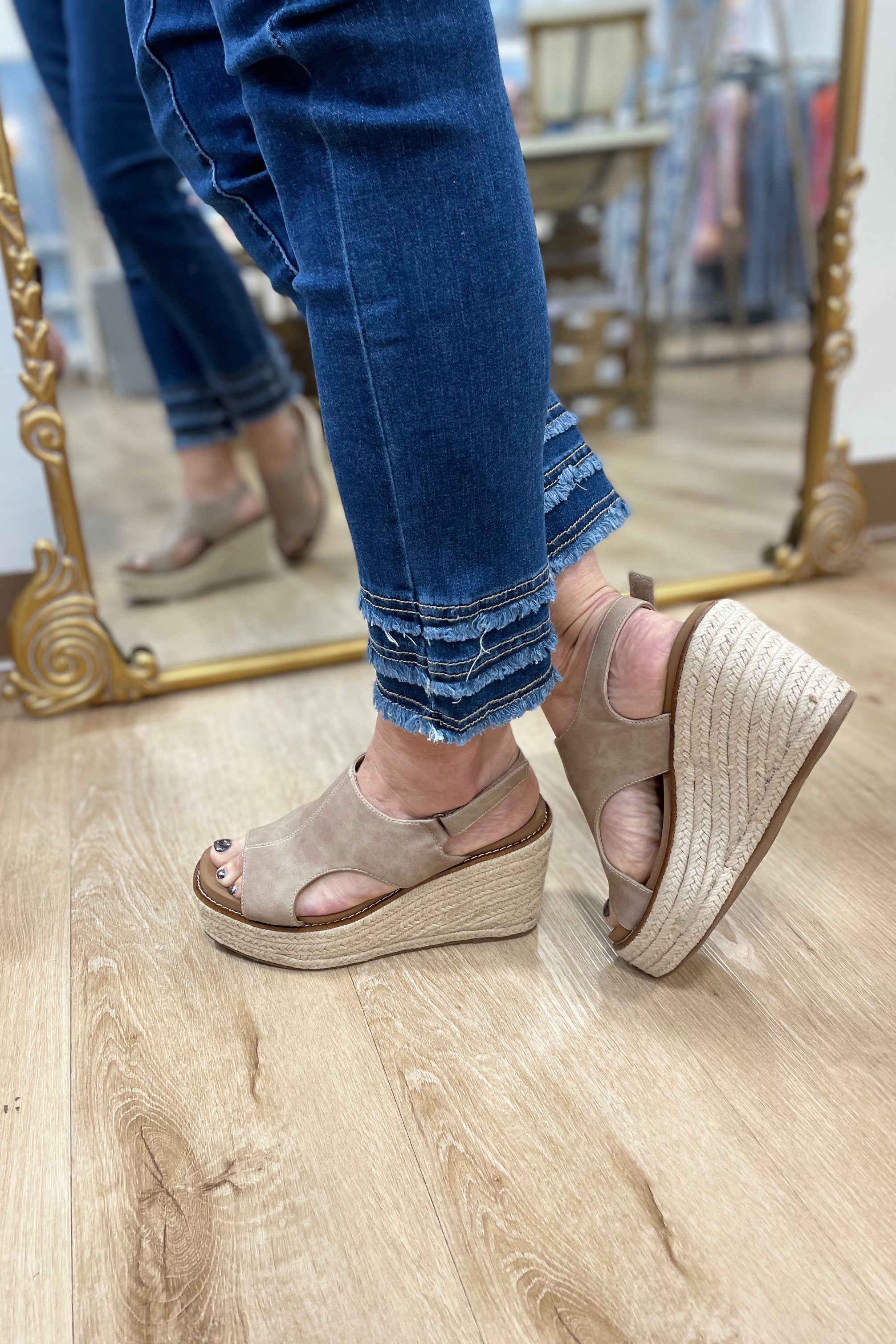 Charlie B Frayed Ankle Leg Pant Indigo