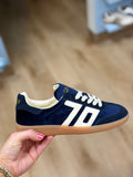 Back 70 Cloud W26 Sneaker Royal Butter