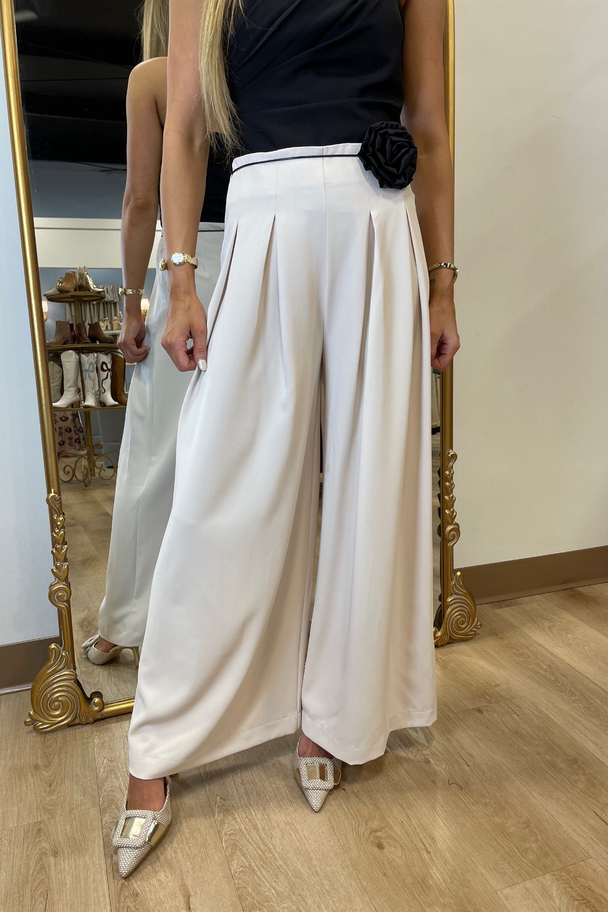 Wide Leg Pant w Flower Belt Ecru