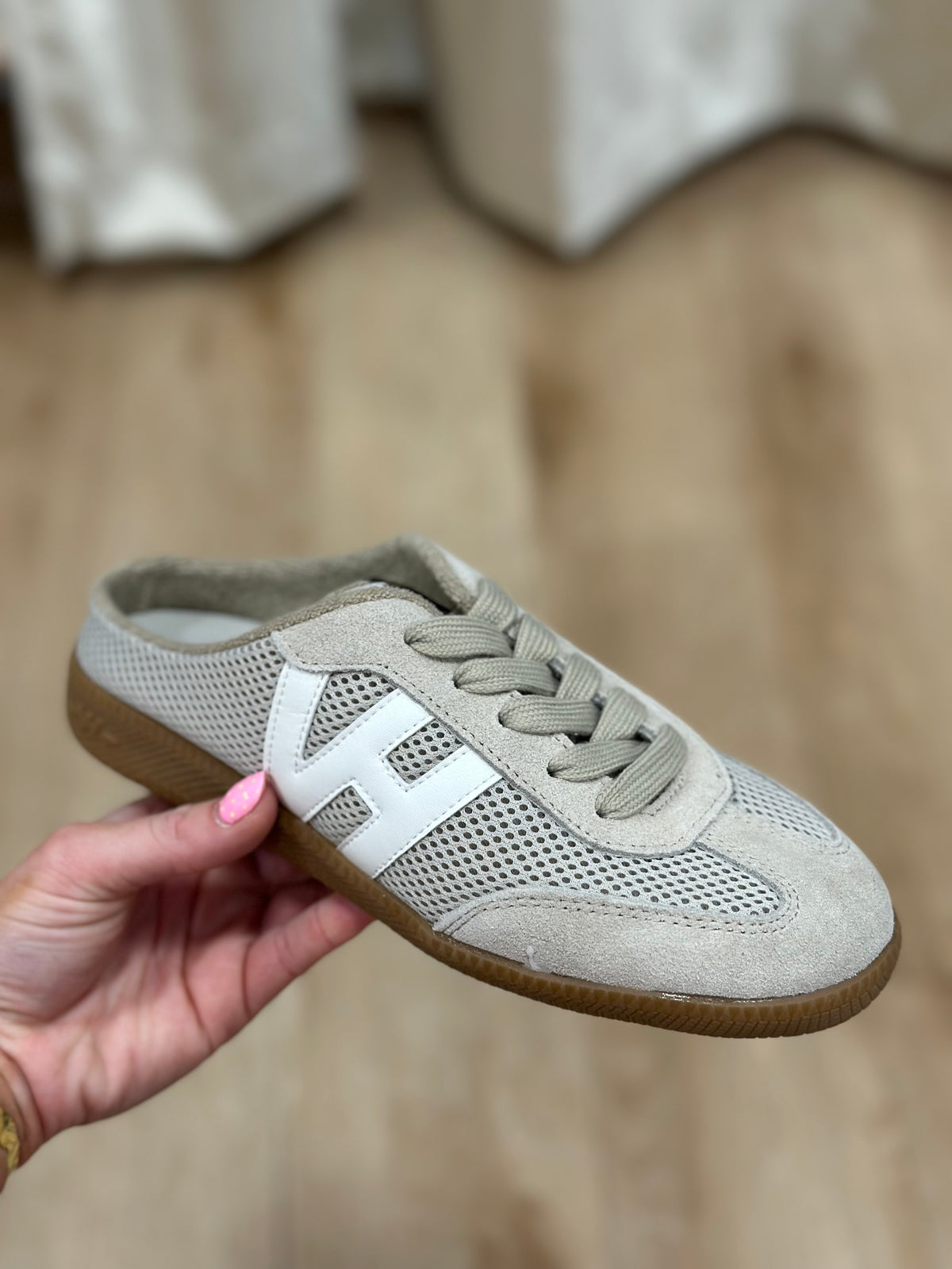 Vintage Havana Bailey 3 Stone Beige