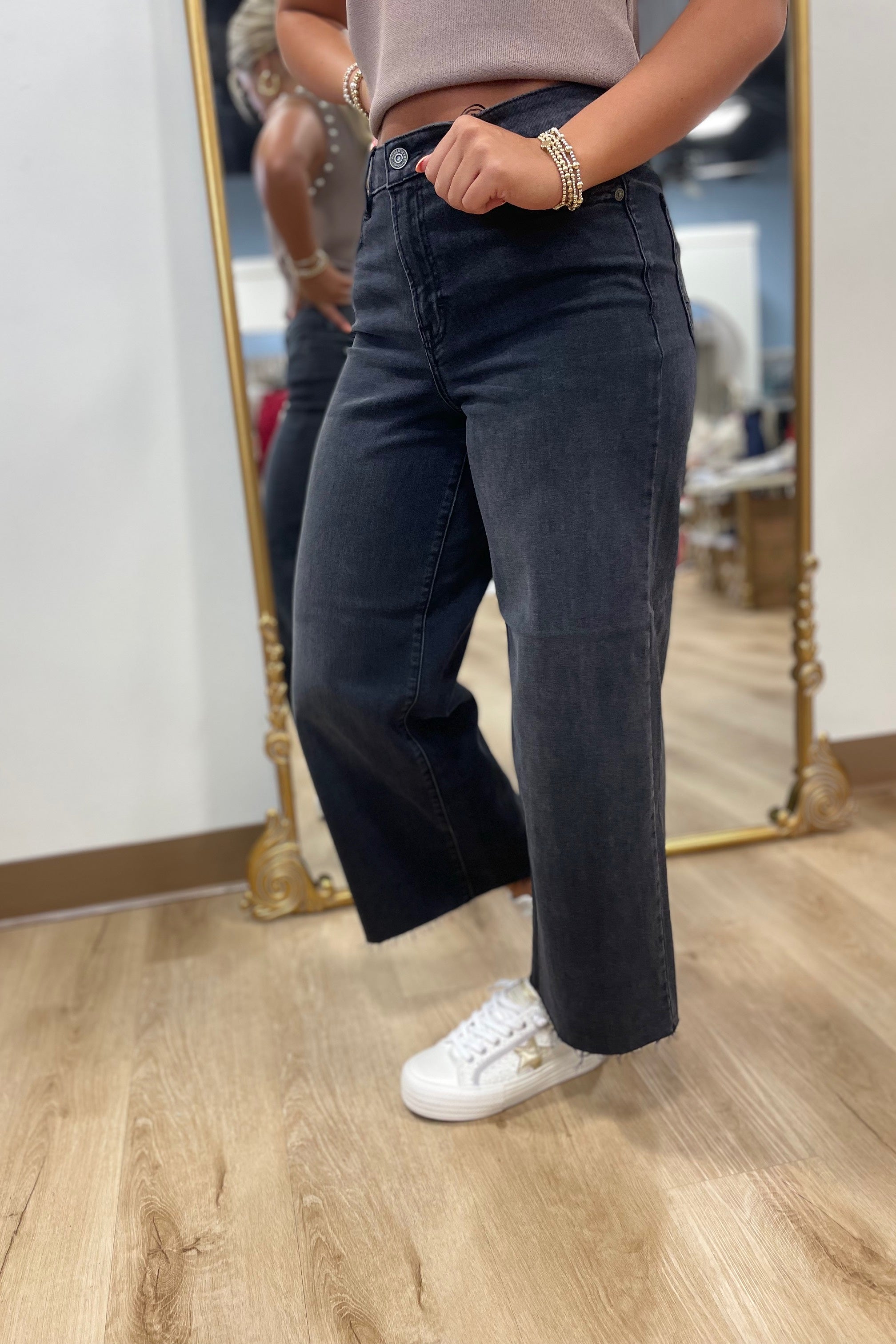 Hidden Nori High Waist Cropped Wide Leg Pant Black