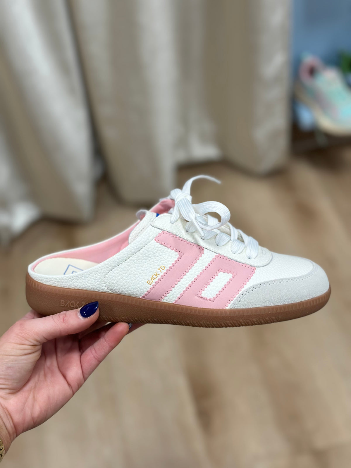 BACK 70 Easter Sneaker Pink