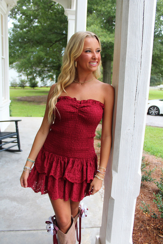 Blitz Eyelet Ruffle Hem Strapless Dress Maroon – Expectations Too