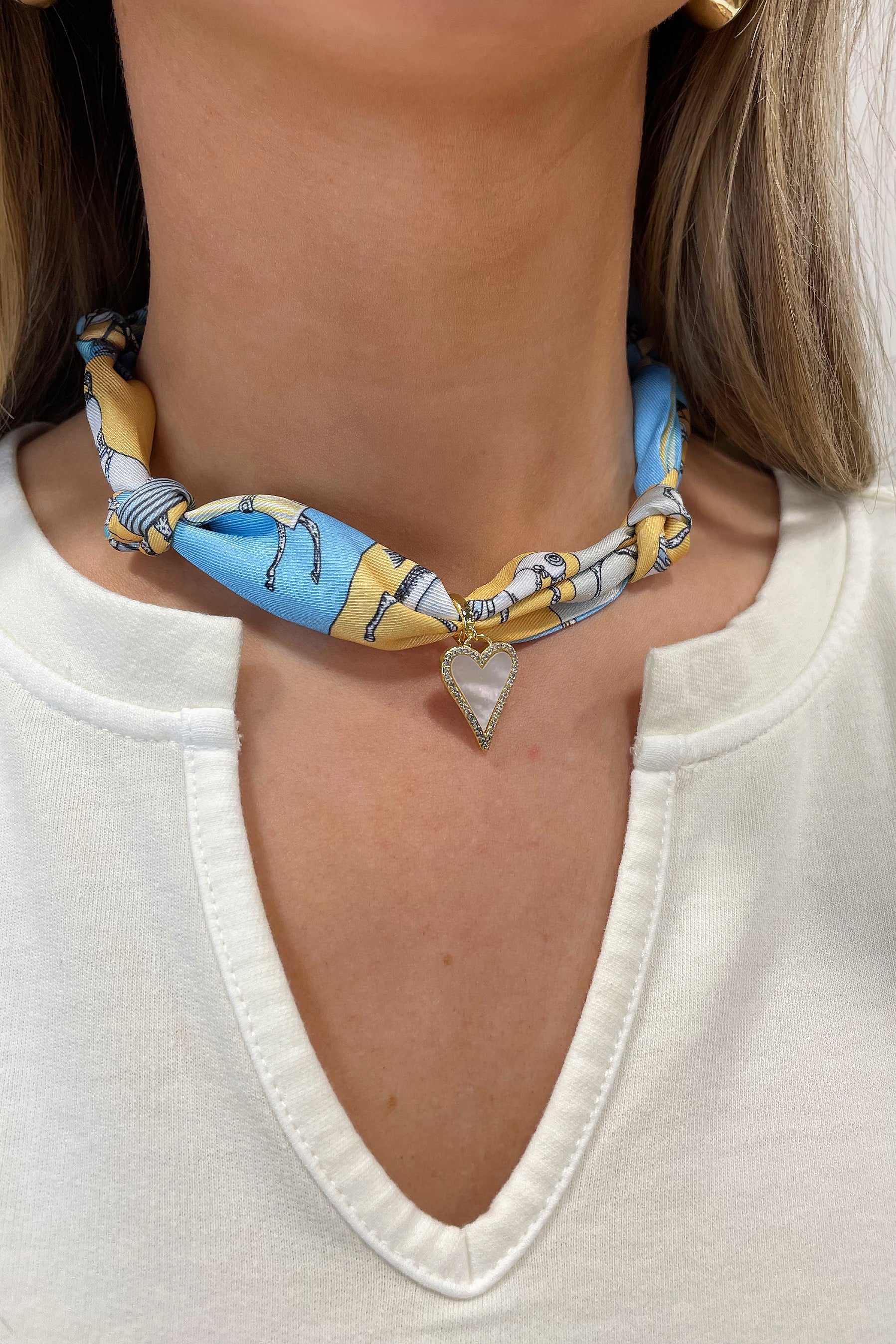 Scarf Charm Necklace Blue Pearl