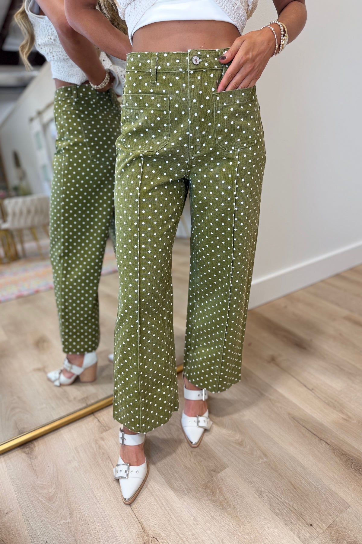 Spotted in the City Pants Olive