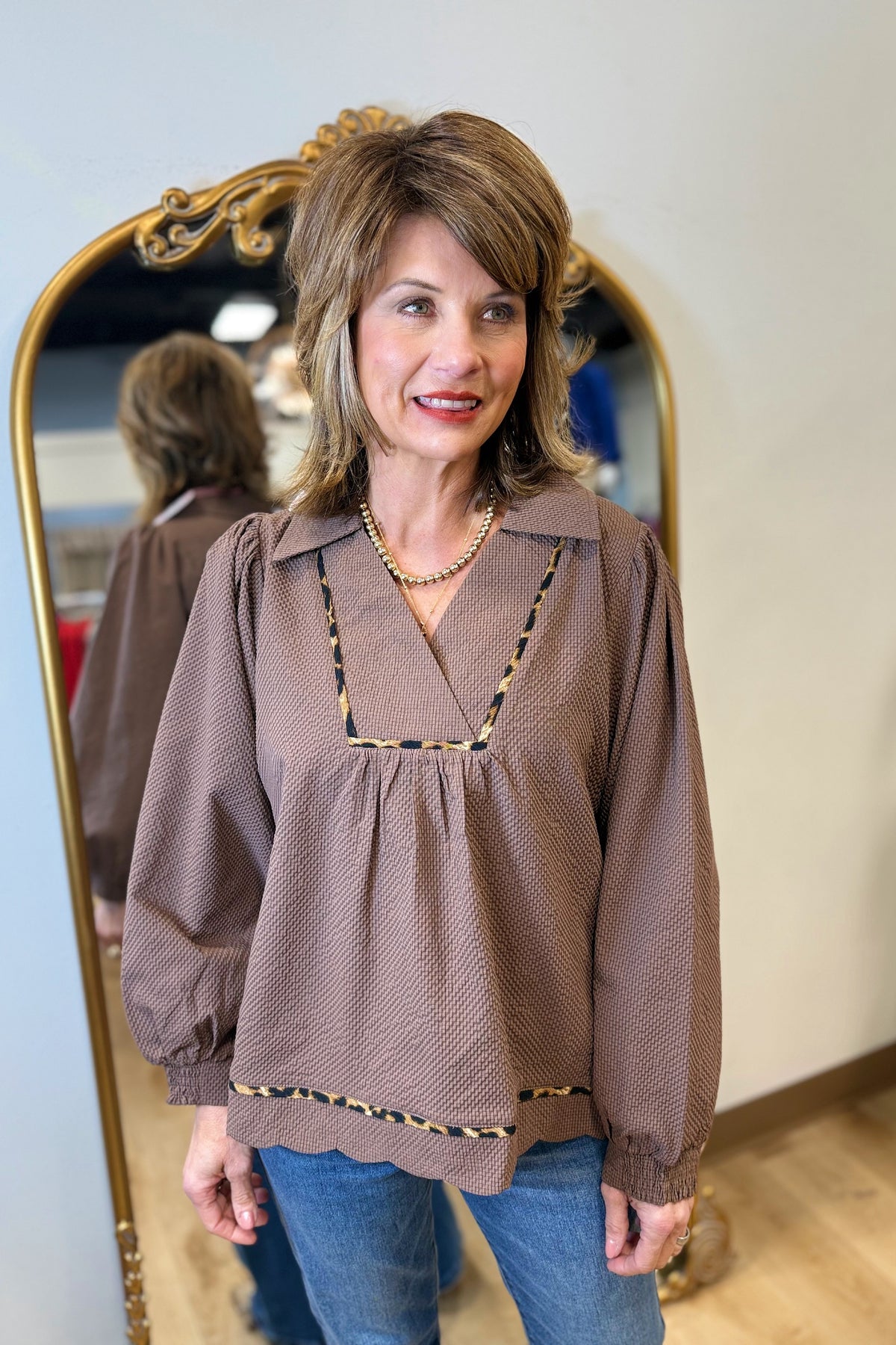 Umgee Scallop Hem Blouse Chocolate