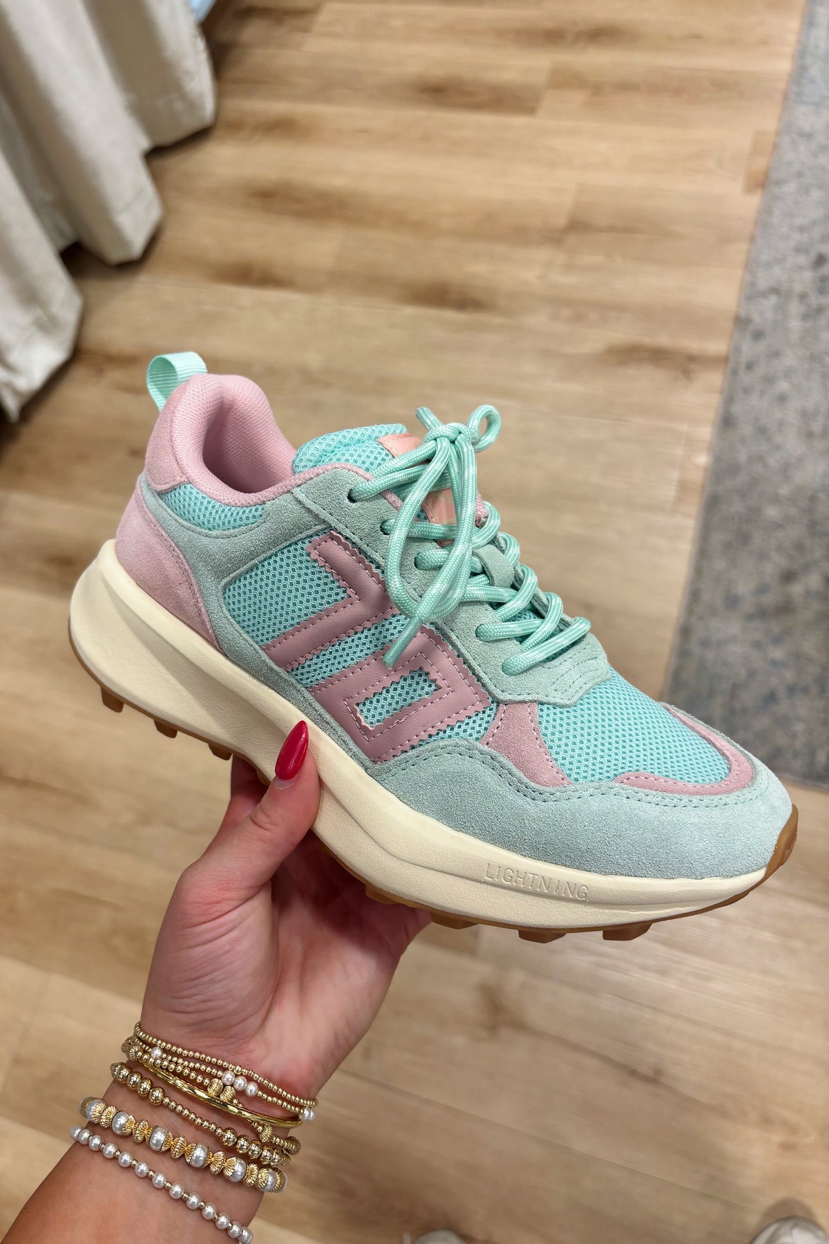 Back 70 Lightning Sneaker Green Pink