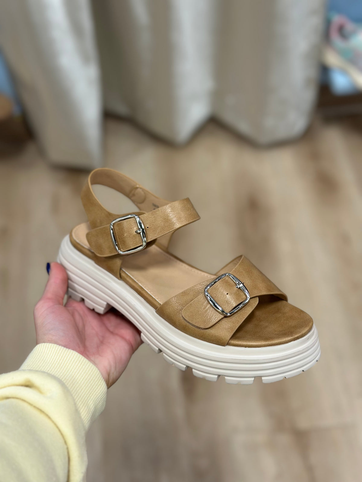 Corkys That's Just Me Sandal -caramel