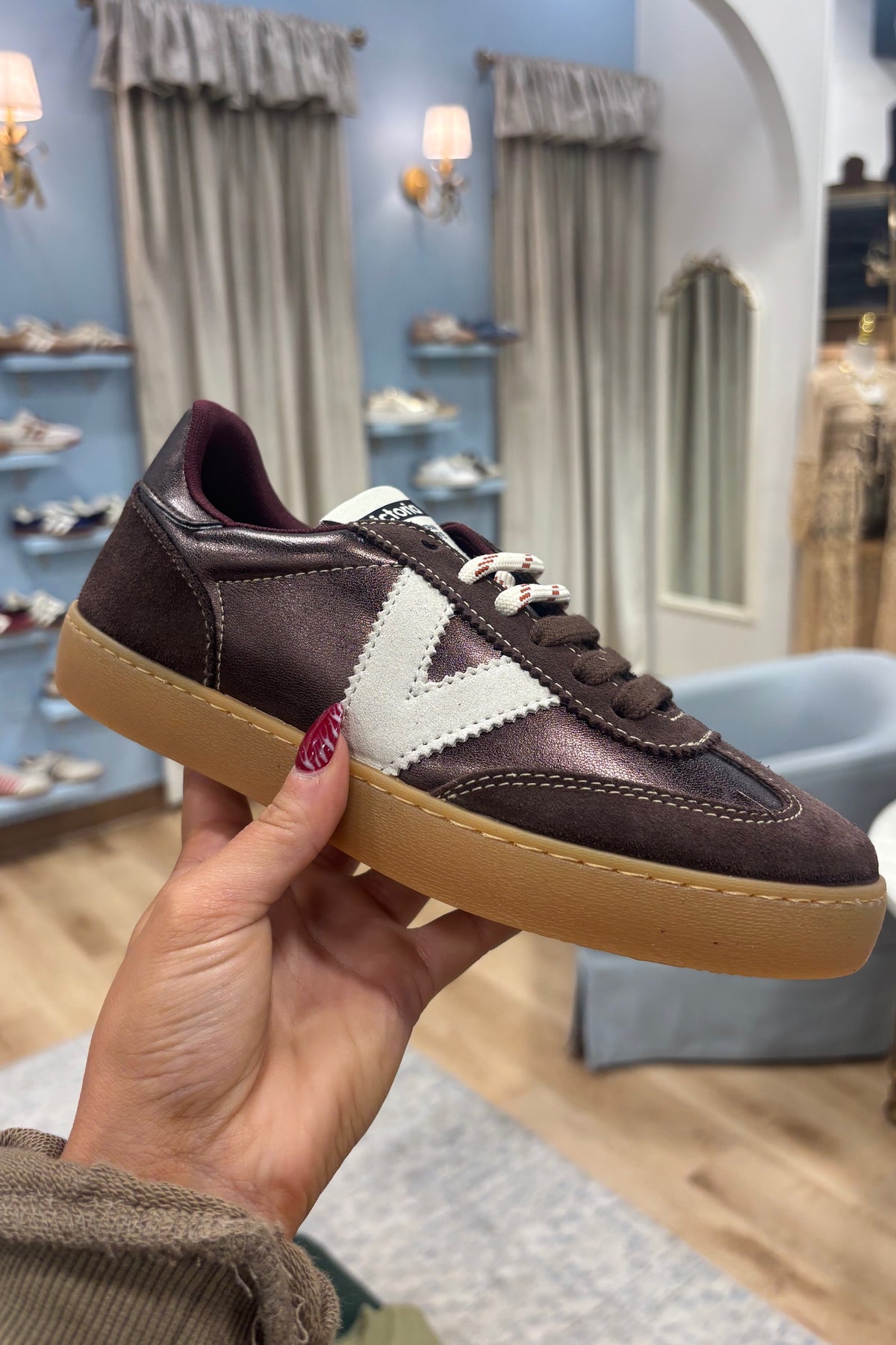 Victoria Berlin Suede Sneaker Moca