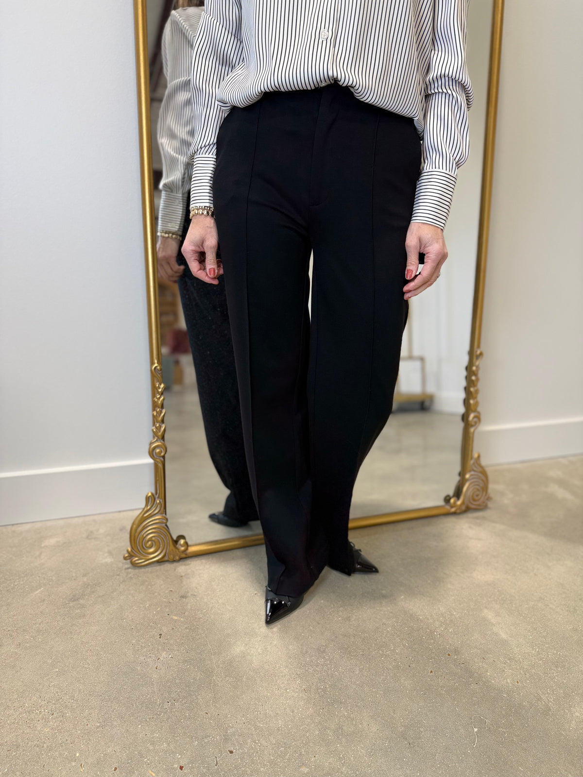 APNY Pin Tucked Leg Pant Black