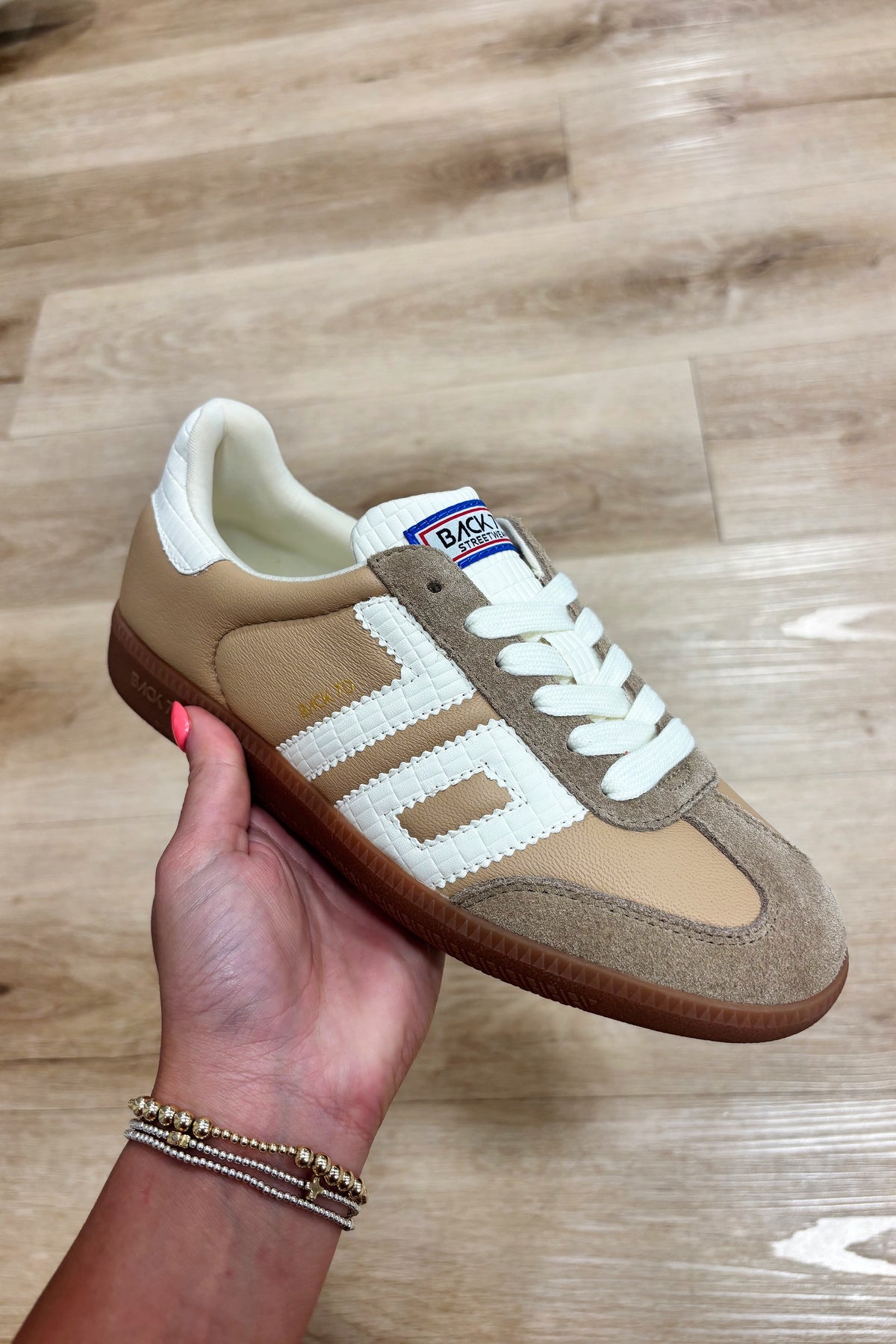 Back 70 Cloud NC Sand Milk