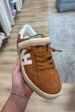 Vintage Havana Next 10 Chestnut Suede Sneaker