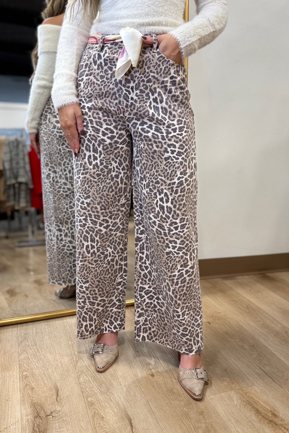 Shape Shifter Jean Leopard