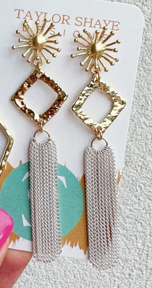 Taylor Shaye White Sally Chain Drops