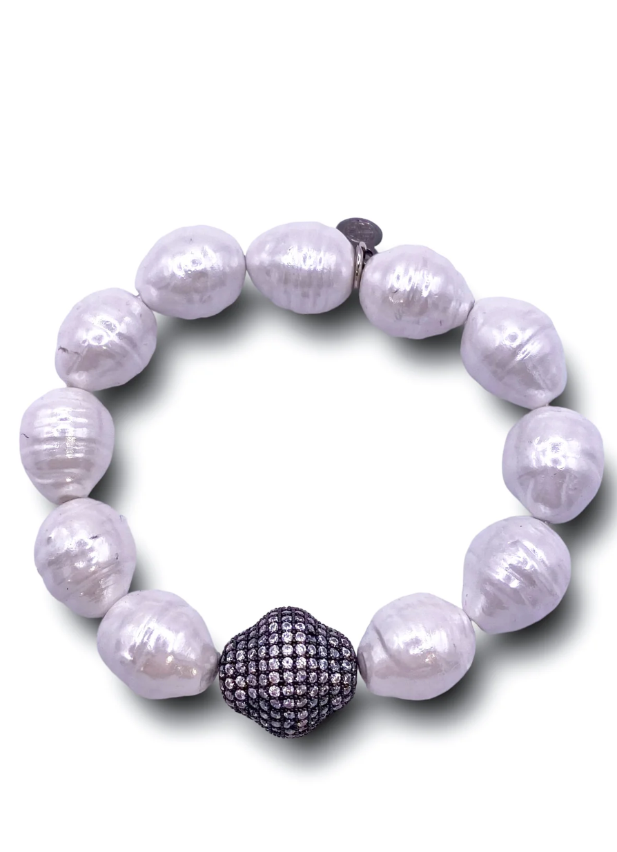 BuDhaGirl Isabel Pearl Bracelet White